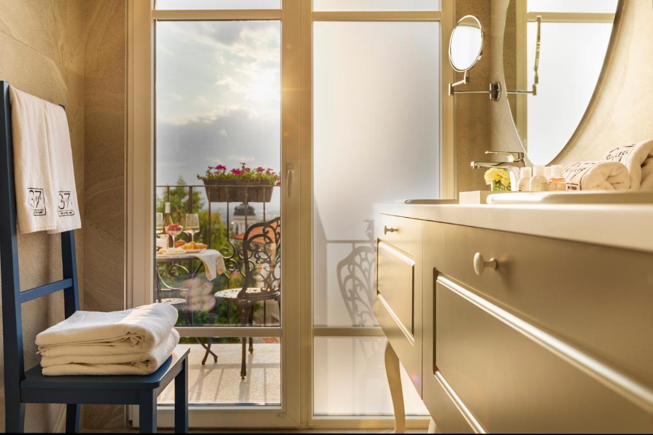 Gallery 37 Powered By Aston Plovdiv Luaran gambar Bathroom