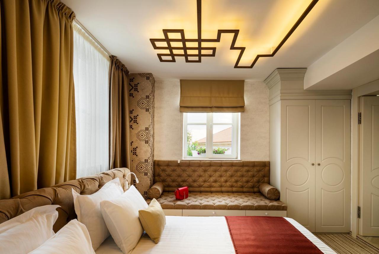 Gallery 37 Powered By Aston Plovdiv Luaran gambar A room at the Mandarin Oriental, Munich